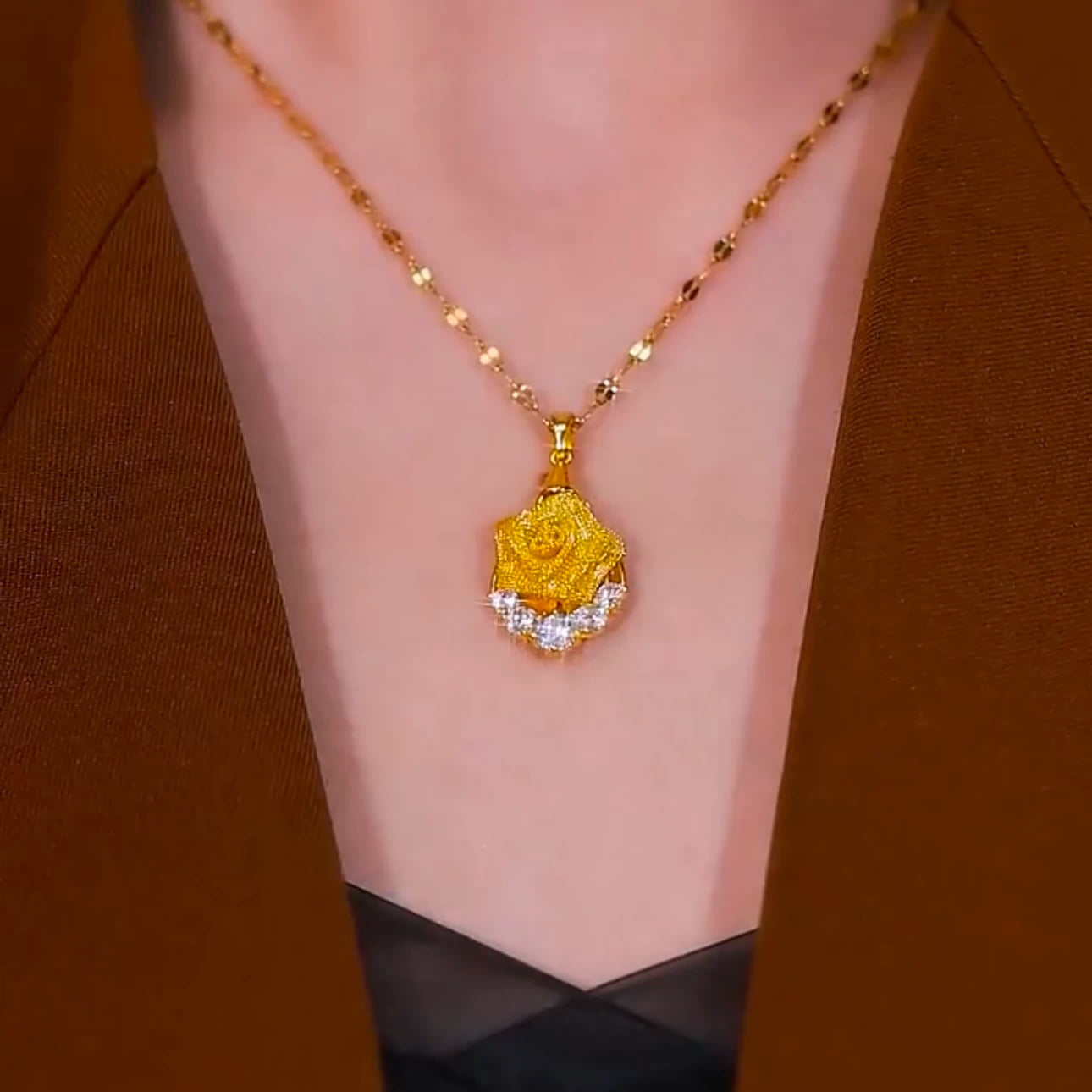 Luxury Golden Flower necklace(24k gold plated)