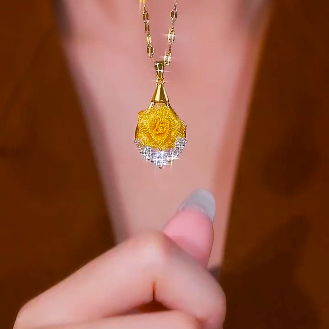 Luxury Golden Flower necklace(24k gold plated)