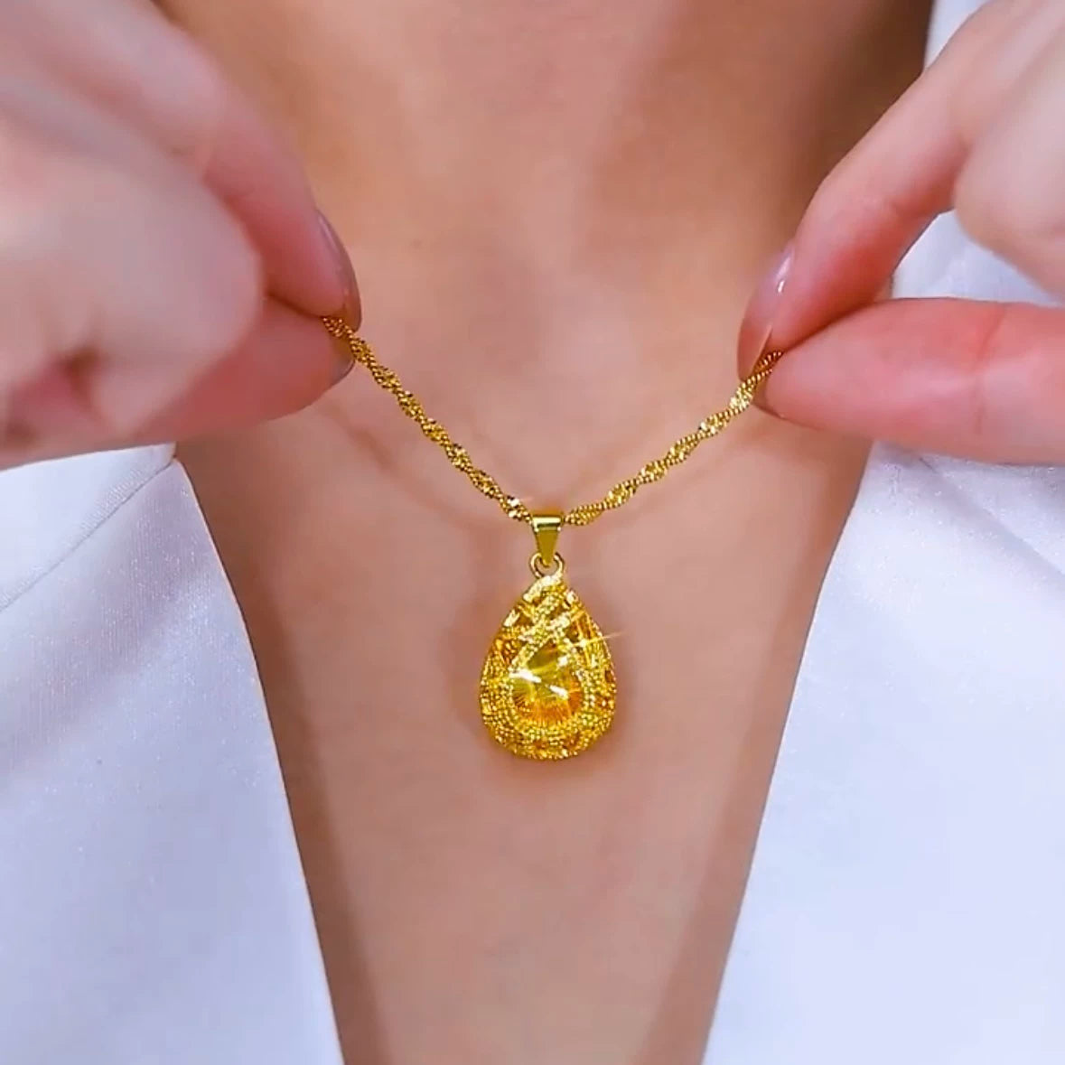 Imperial Gold Drop Necklace(24k gold plated)